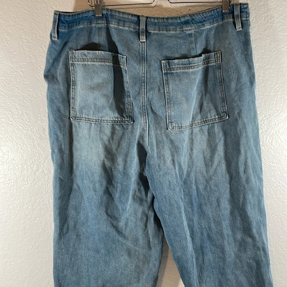 Universal Thread Women’s Relaxed Straight Leg Denim Jeans Size 18 - Picture 6 of 11